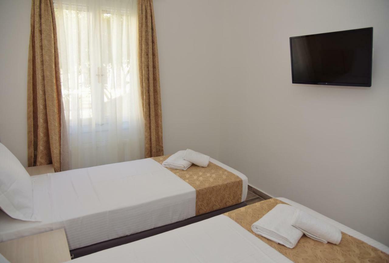 Leonidio Apartment Selini Luaran gambar